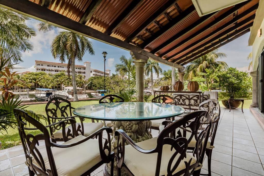 Elegant Lagoon Front Villa By Casa Paraiso Cancun Exterior photo