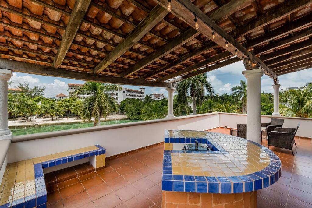 Elegant Lagoon Front Villa By Casa Paraiso Cancun Exterior photo