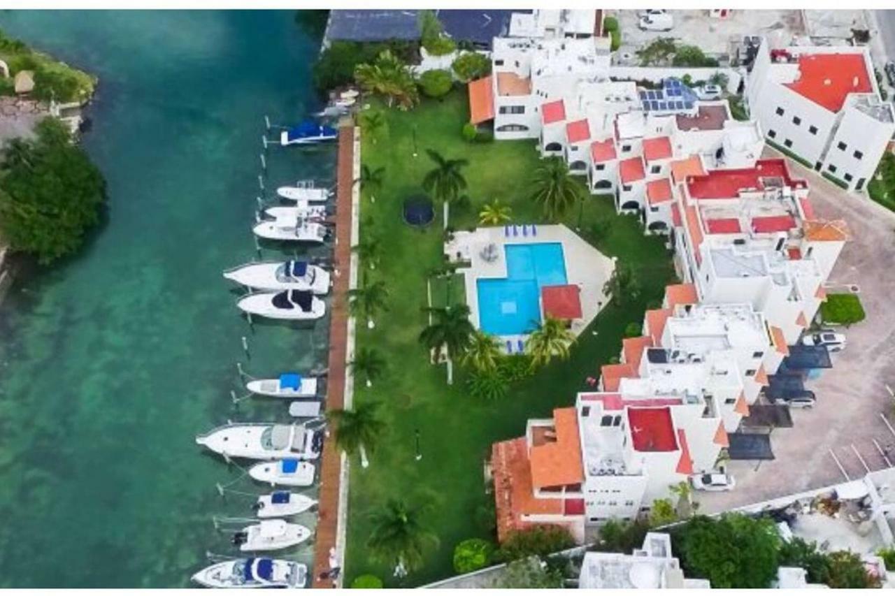 Elegant Lagoon Front Villa By Casa Paraiso Cancun Exterior photo